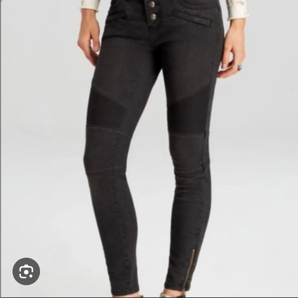 FREE PEOPLE MOTO STYLE SKINNY JEANS - Picture 1 of 7